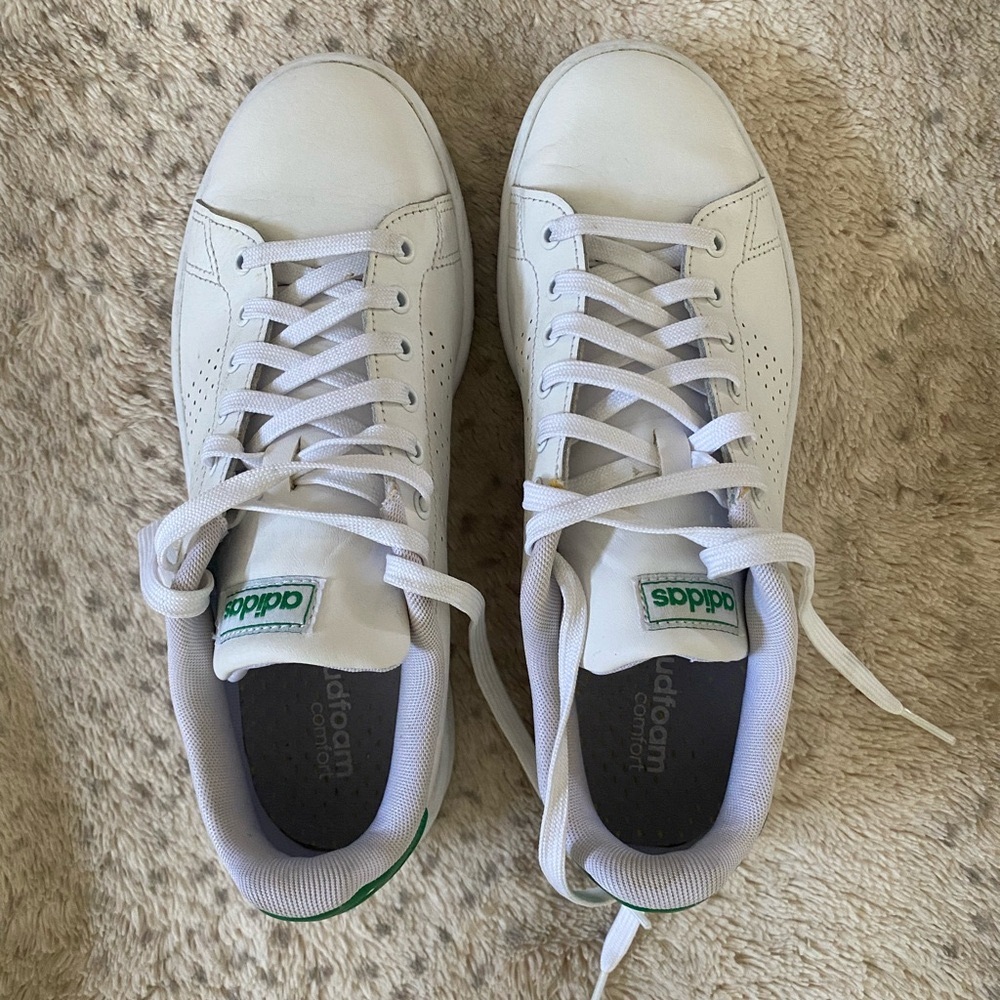 Adidas Advantage Size 9